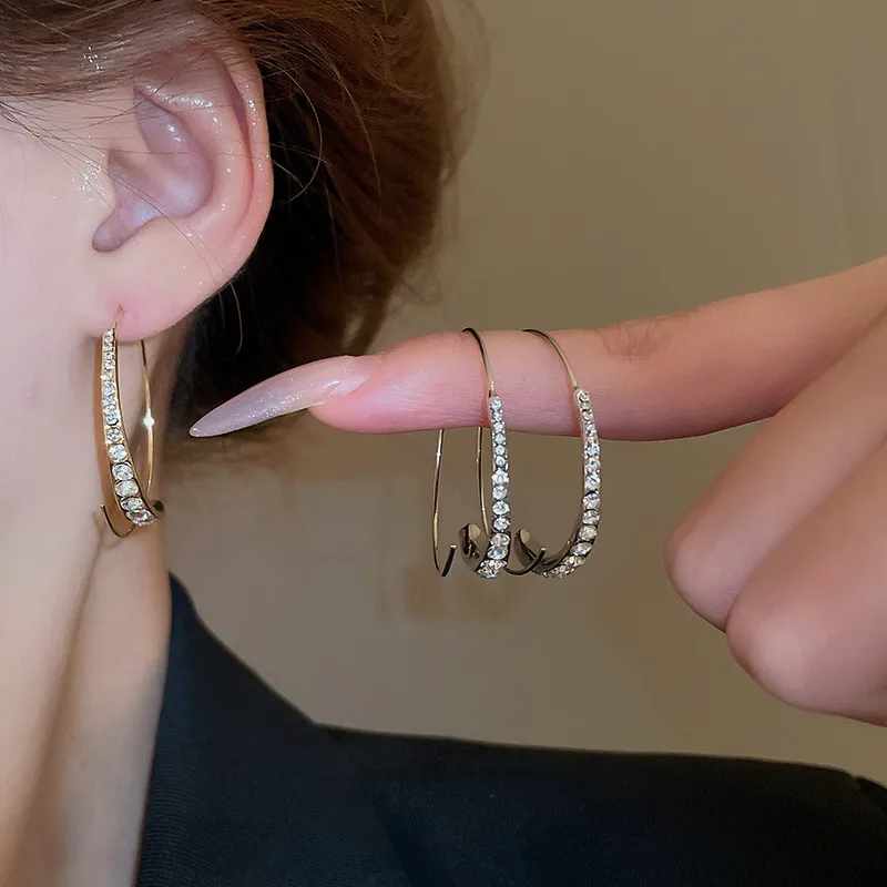 Desi Hoop Earrings