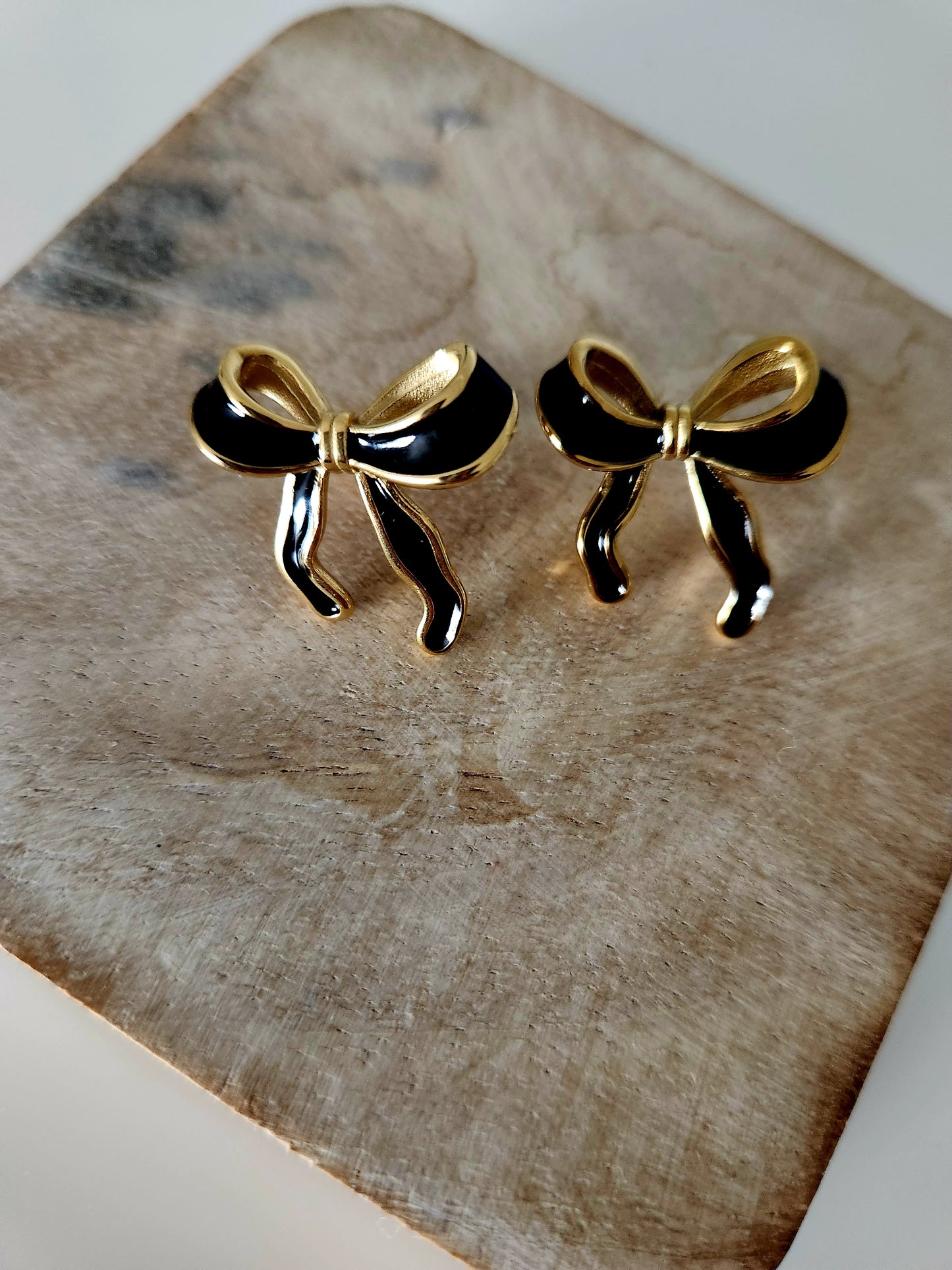Sydney Bow Earrings