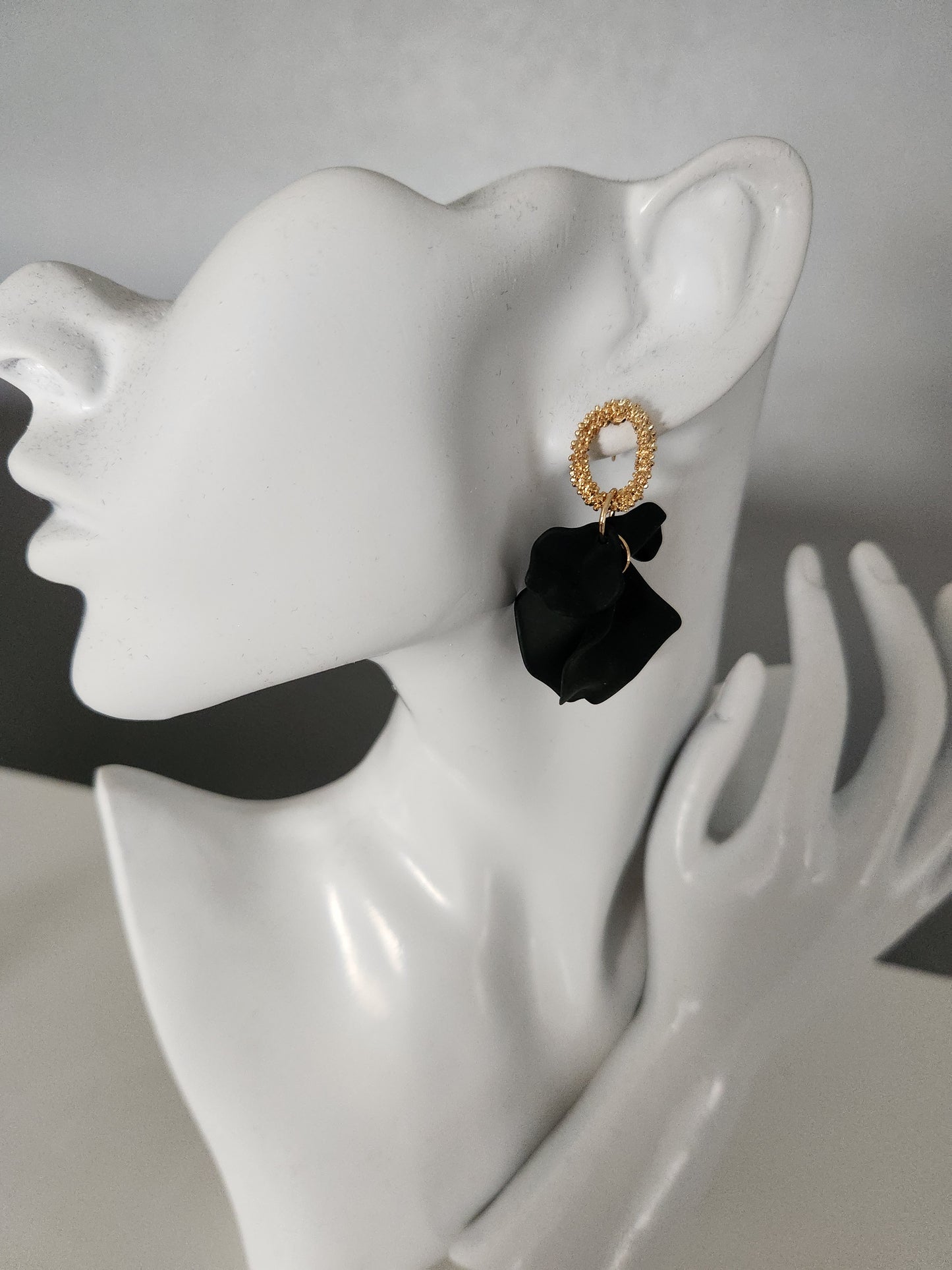 Dhalia Earrings