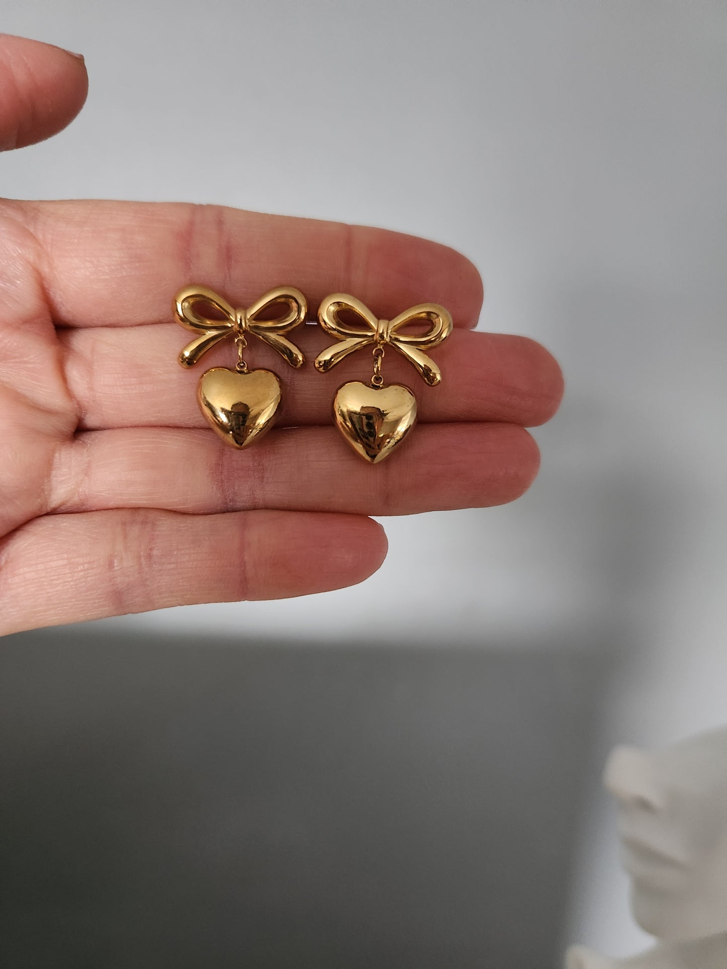 Kali Heart & Bow Earrings