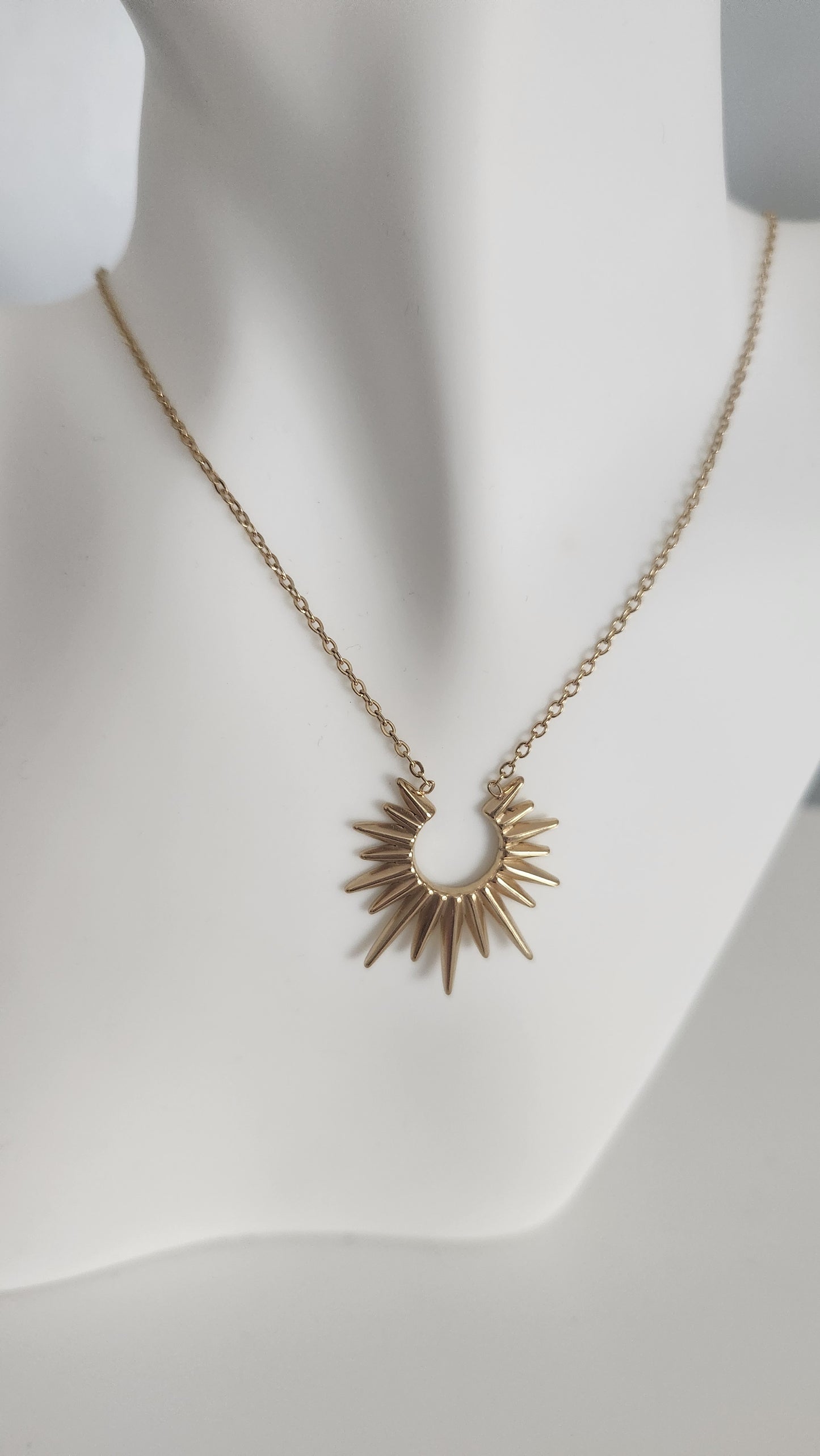 Phoebe Pendant Necklace