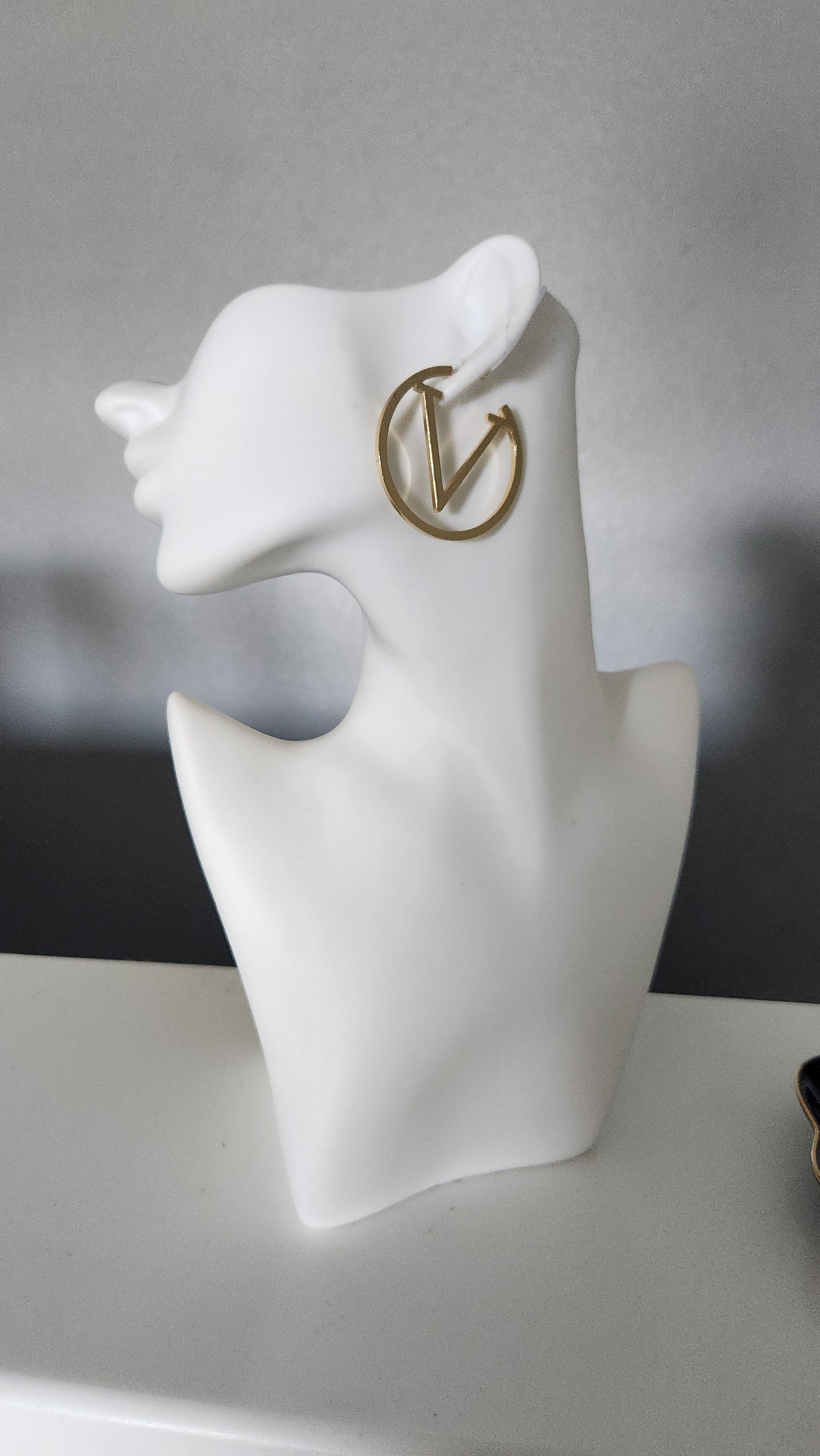 Valeria Hoop Earrings