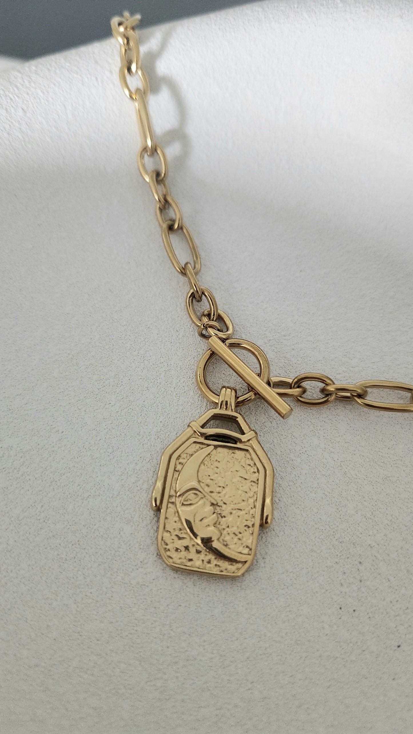 Two Faced Toggle Clasp Necklace