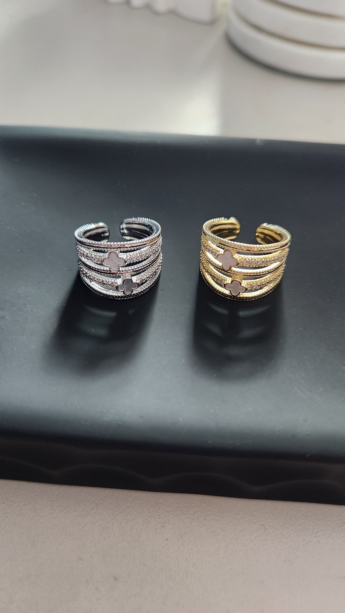 Twin Clover Ring