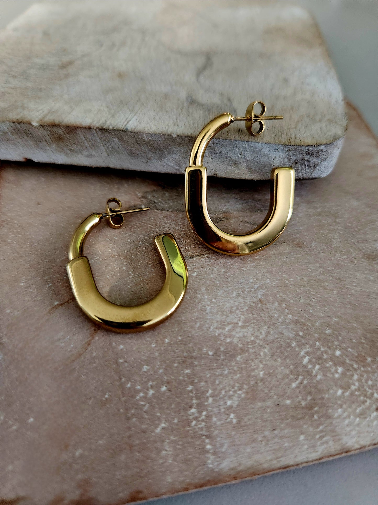 Love Shackle (Gold Plated)