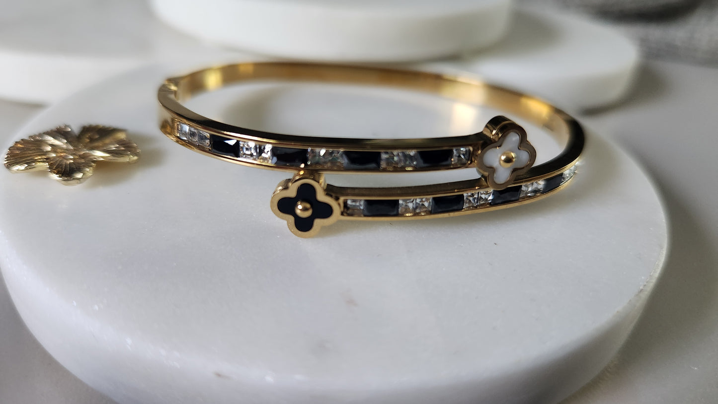 Trendy Bangle Collection