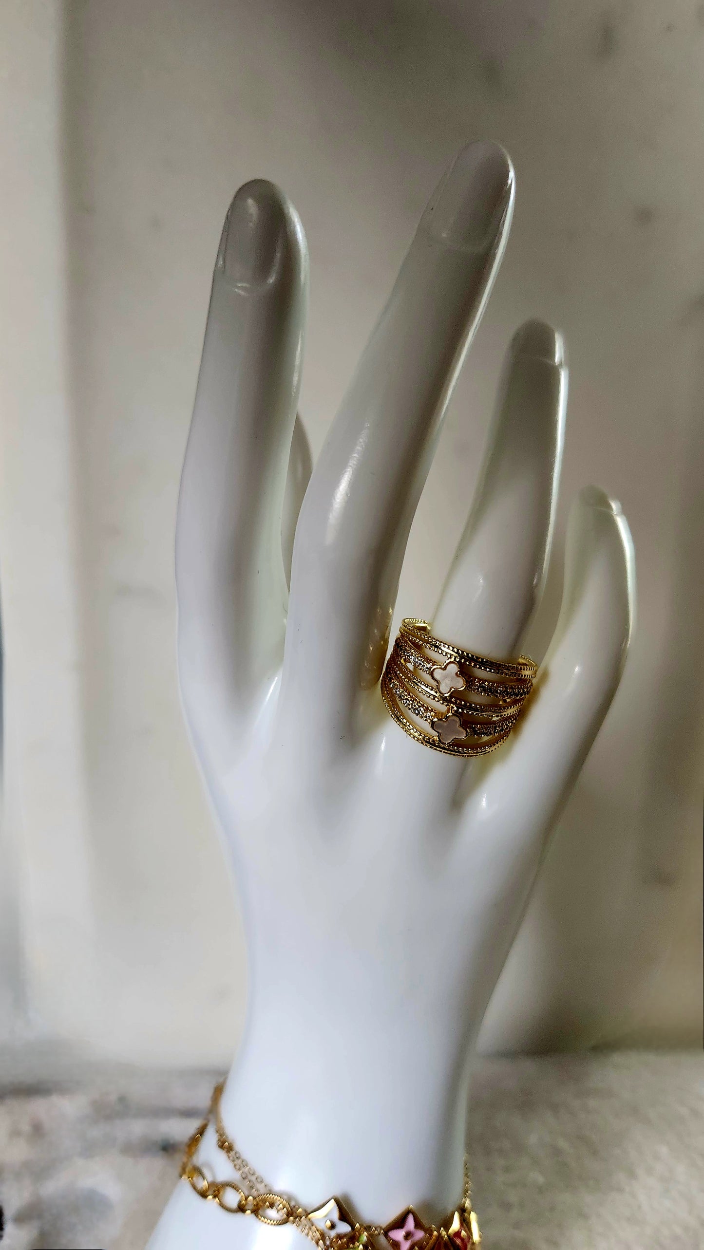 Twin Clover Ring