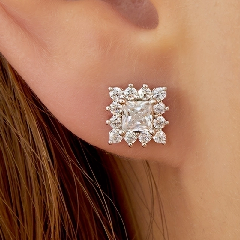 Mary Stud Earring