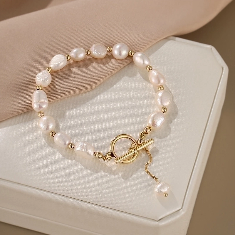 Pearl Toggle Bracelet