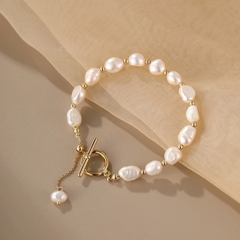 Pearl Toggle Bracelet