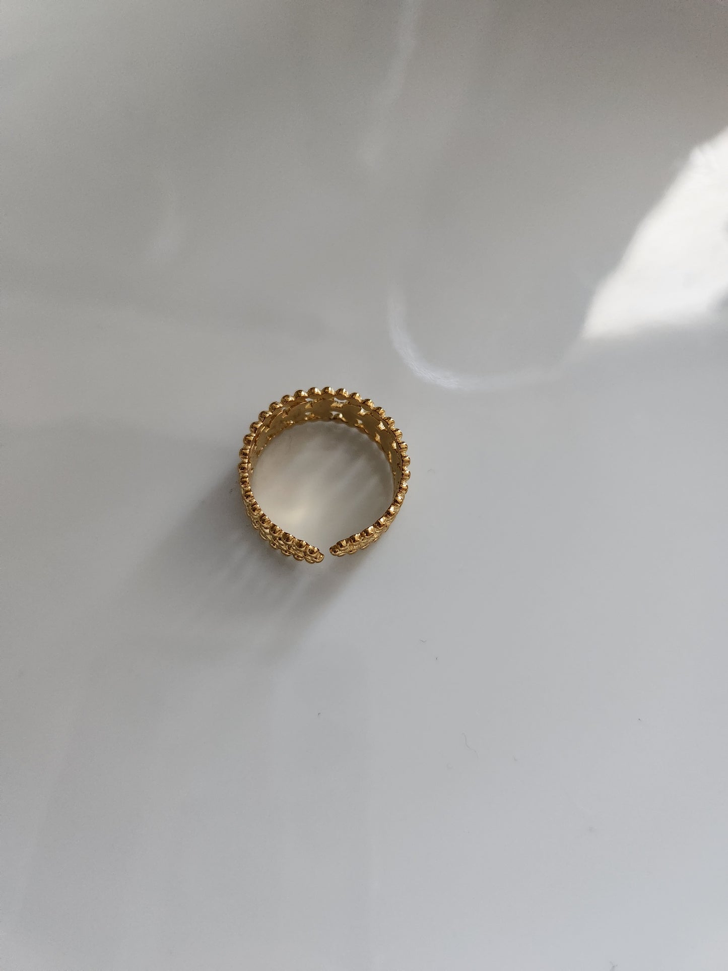 Gold leaf design ring