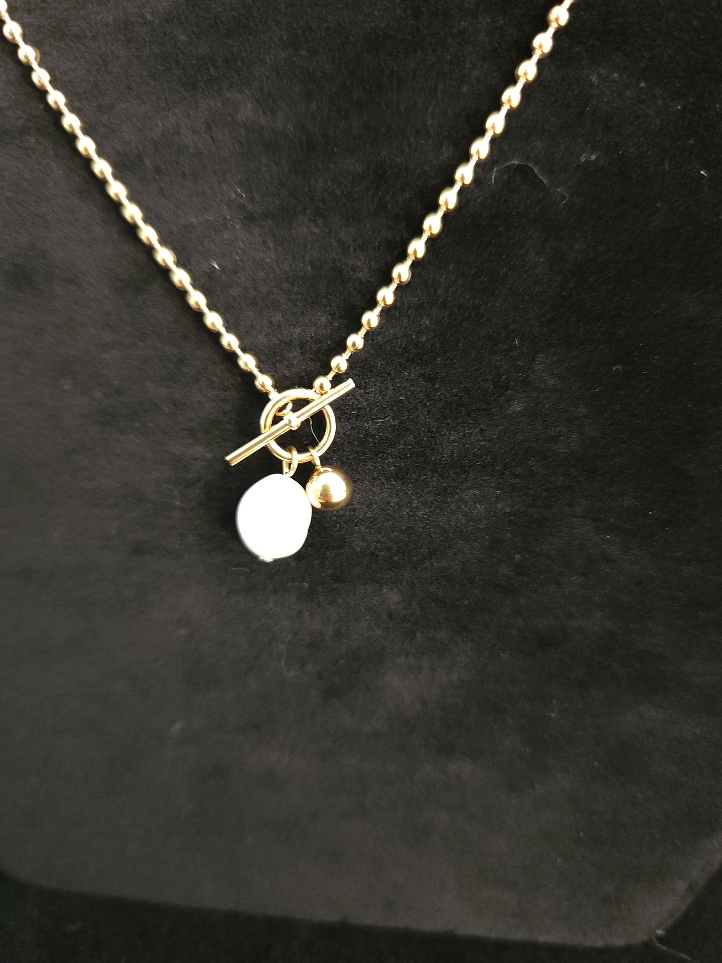 Pearl Toggle Pendant Necklace