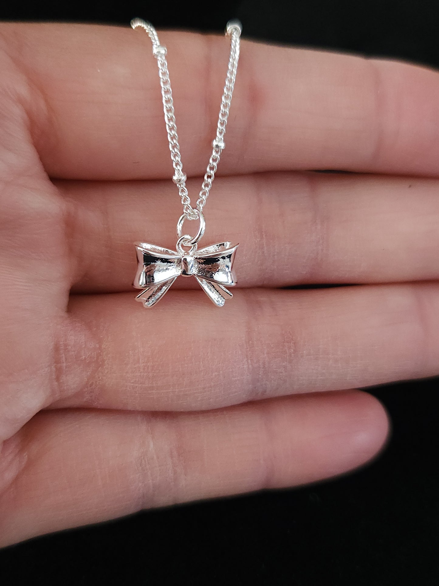 Sweet Bow Necklace