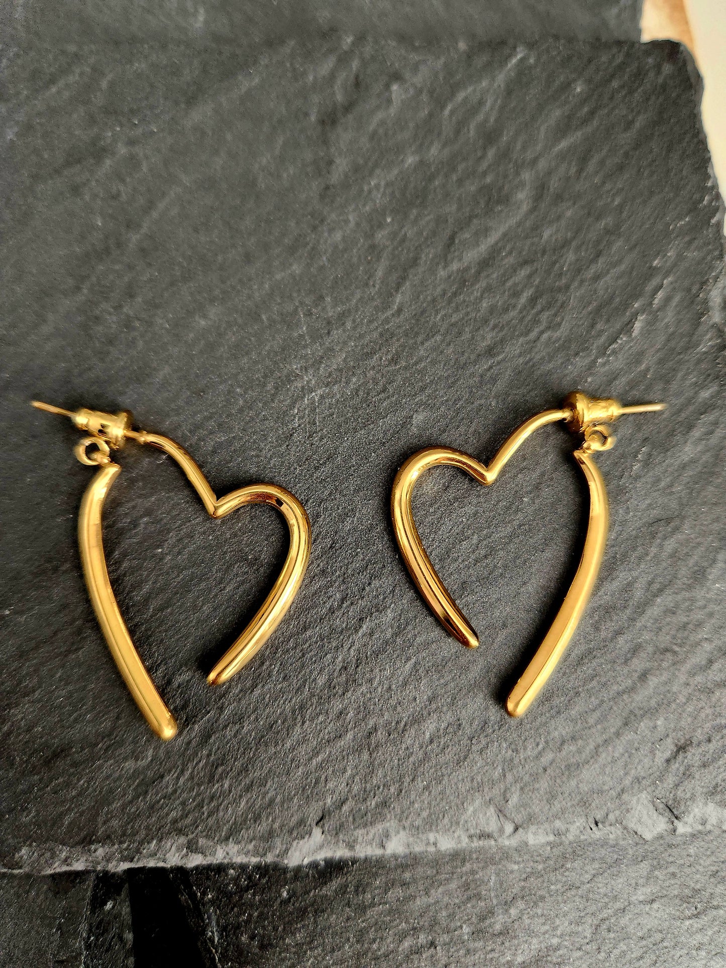 Victoria Heart Earrings