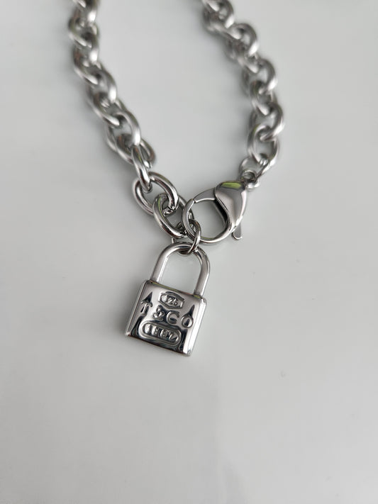 New York Lock Chain Necklace