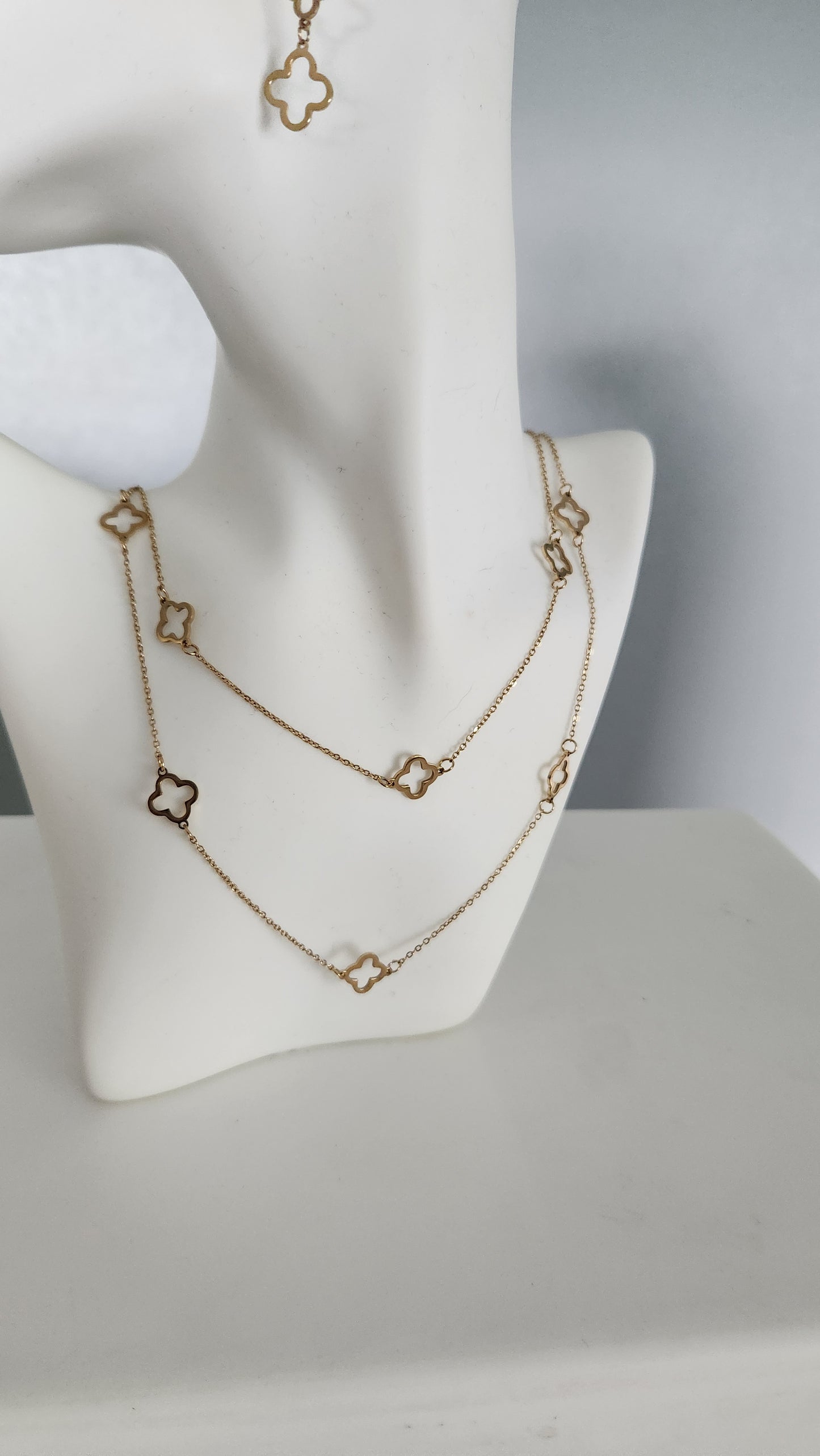 Moni Hollow Clover Set