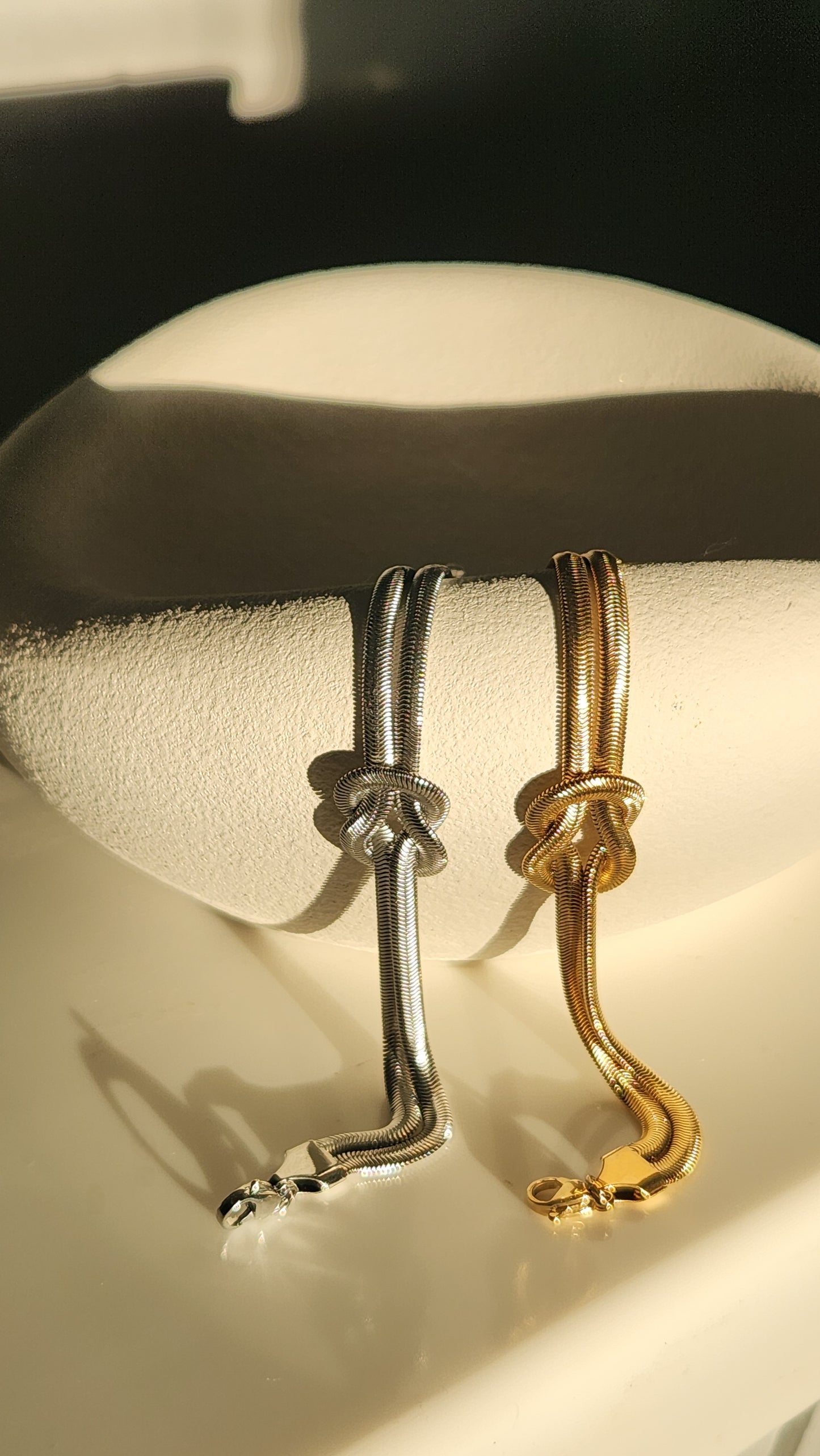 The Knot Bracelet