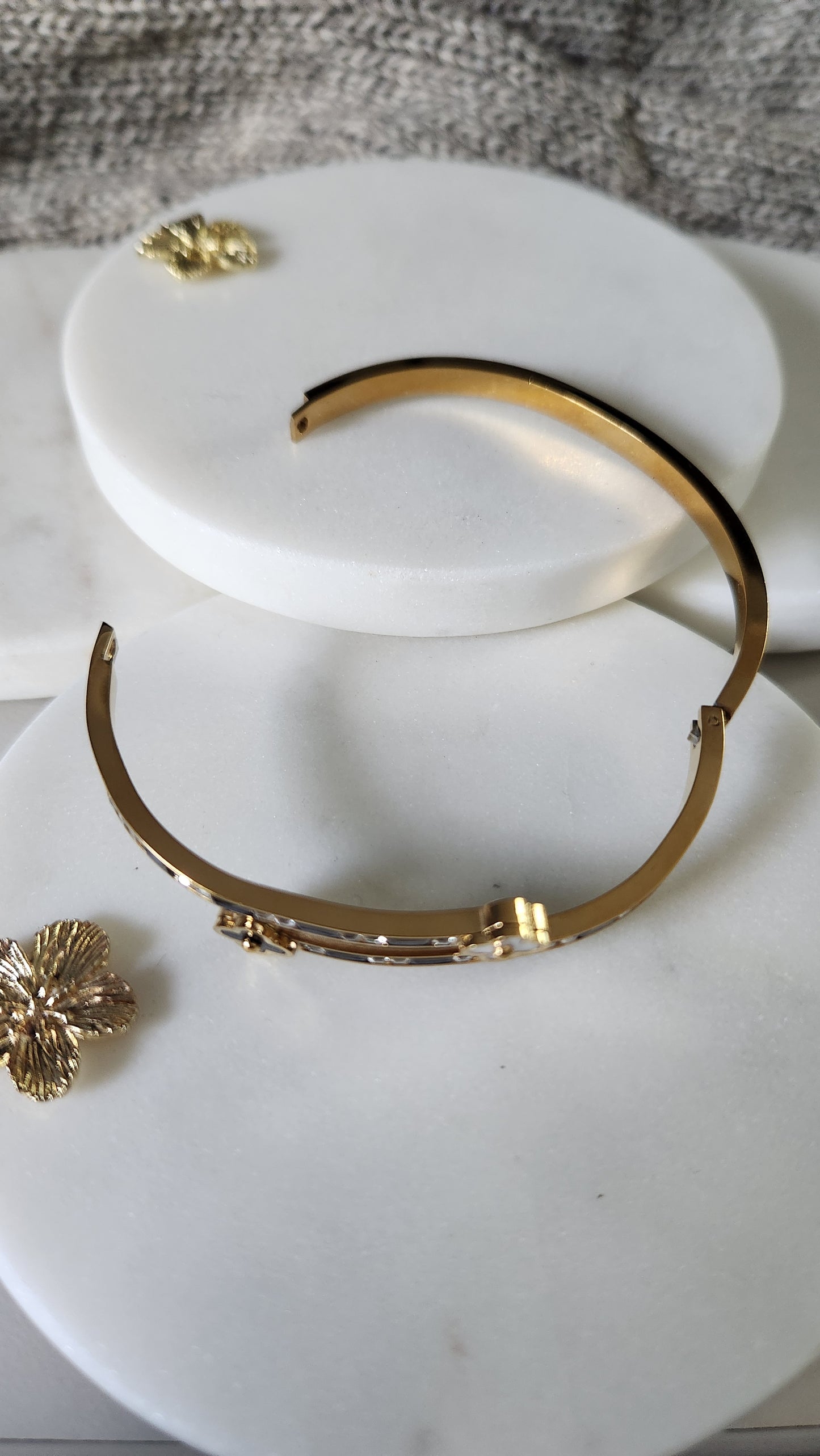 Trendy Bangle Collection