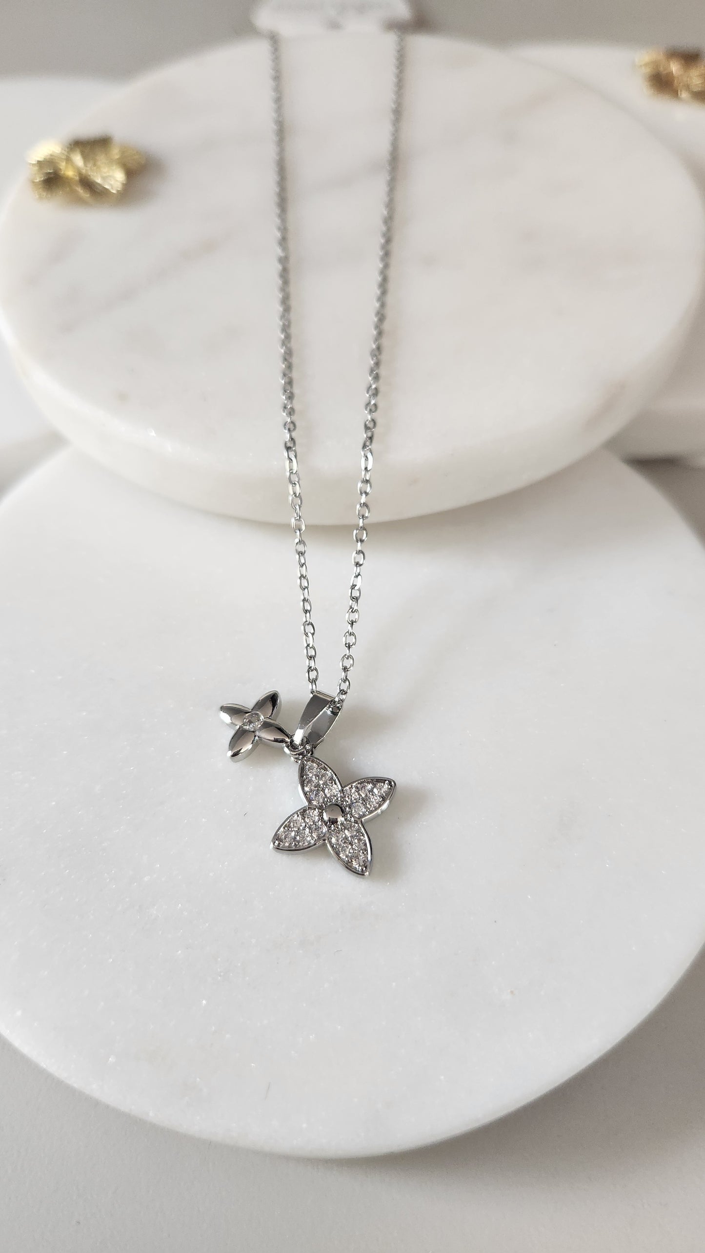 Trefoil Necklace
