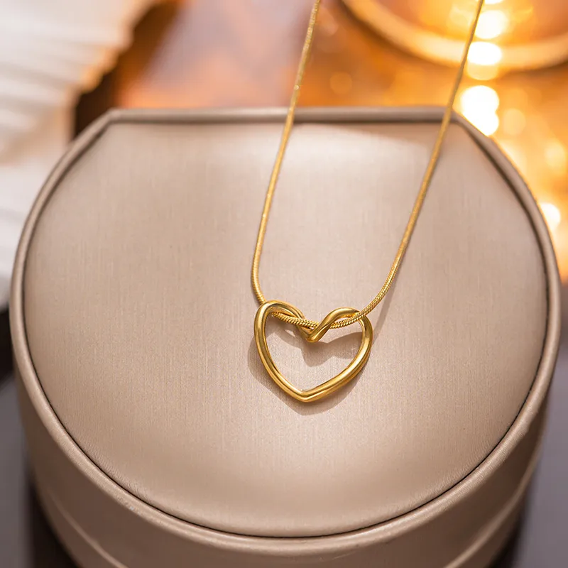 Karina Floating Heart Necklace