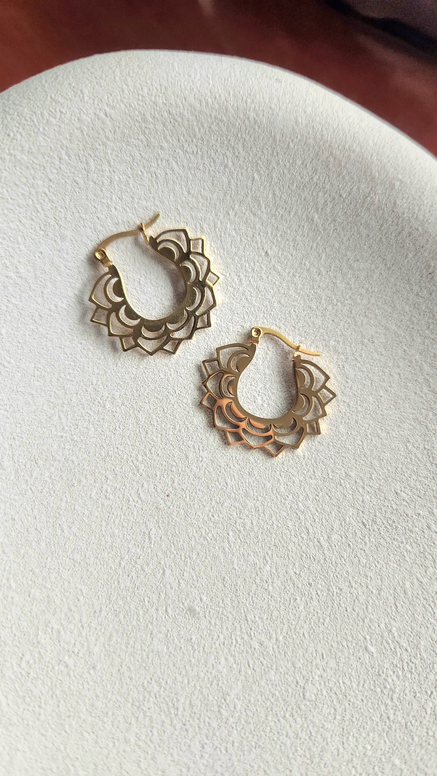 Lena Hoops