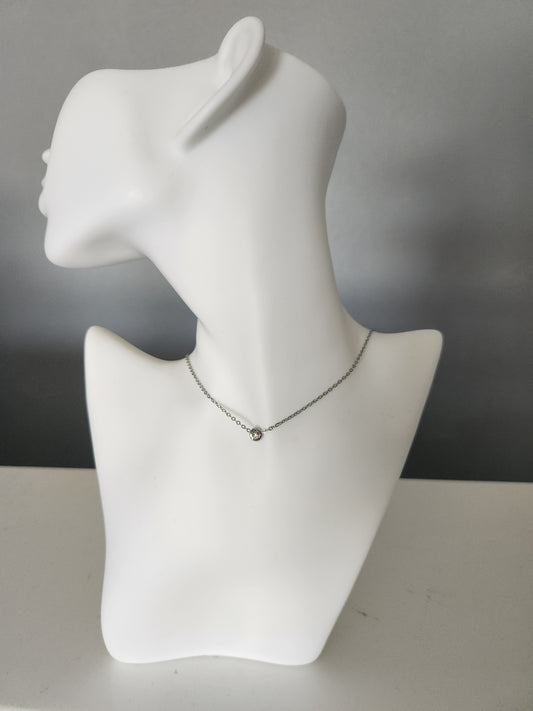 Clavicle Solitaire Necklace