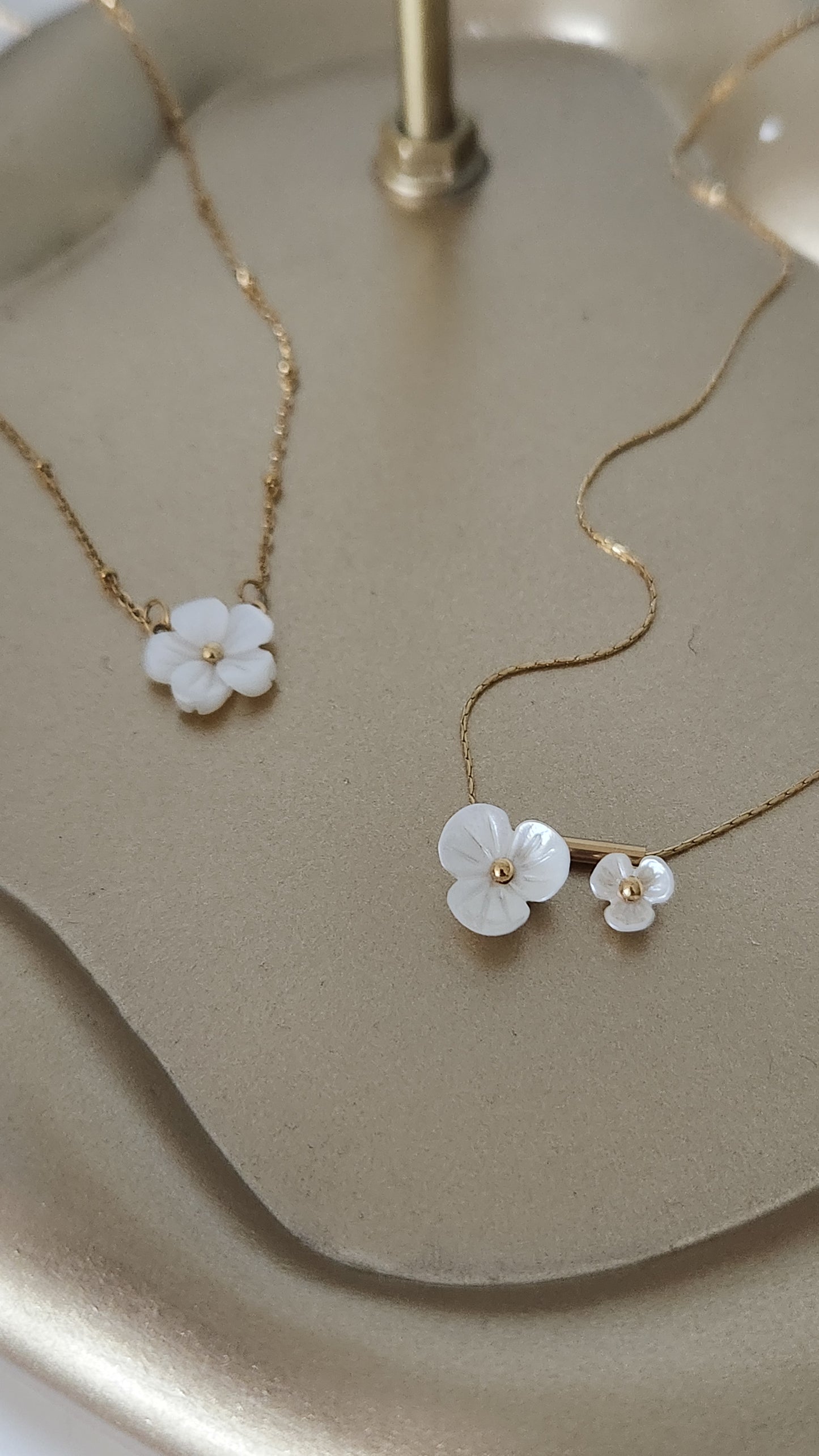 Fiona Flower Necklace